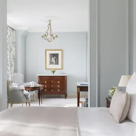 Le Bristol Paris, Oetker 5* Paris