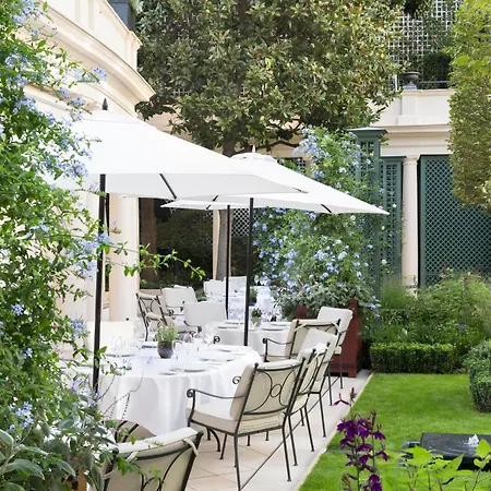 Le Bristol Paris, Oetker 5*