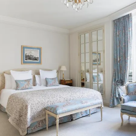 Le Bristol Paris, Oetker 5* Paris