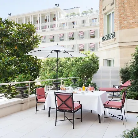 Le Bristol Paris, Oetker Hotel