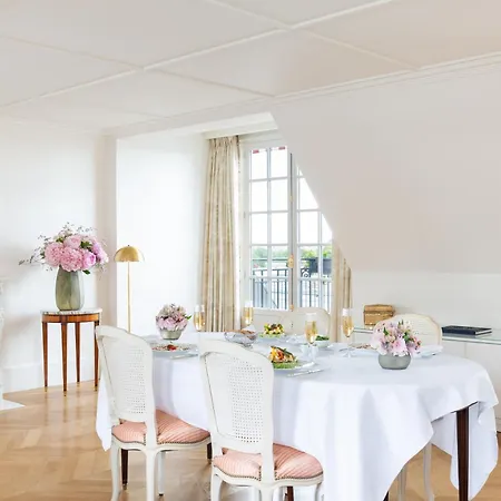 Le Bristol Paris, Oetker 5*
