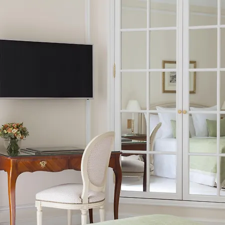 Le Bristol Paris, Oetker Hotel Paris