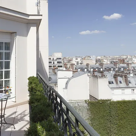 Le Bristol Paris, Oetker Hotel