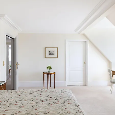 Le Bristol Paris, Oetker Hotel