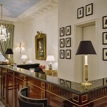 Le Bristol Paris, Oetker