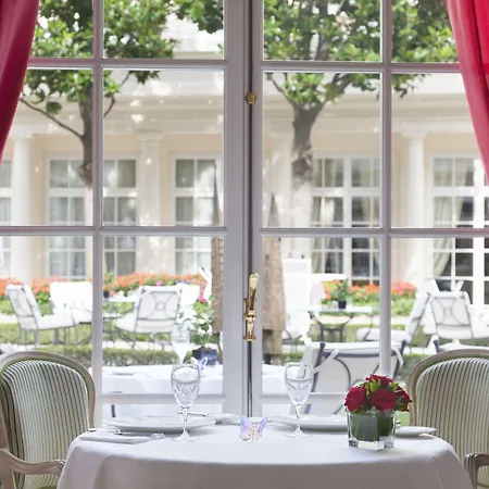 Le Bristol Paris, Oetker 5* París