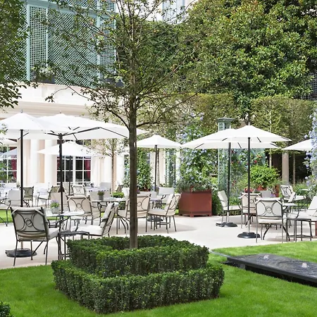Le Bristol Paris, Oetker Hotel