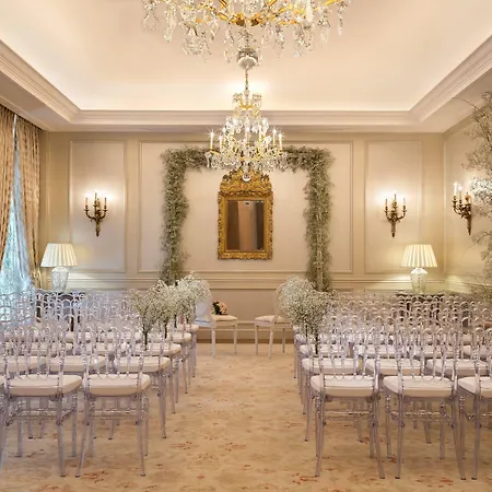 Le Bristol Paris, Oetker Hotel