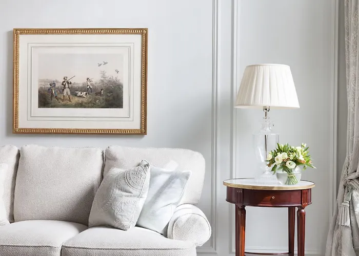 Le Bristol Paris, Oetker 5*