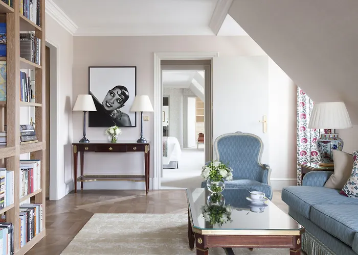 Le Bristol Paris, Oetker 5*