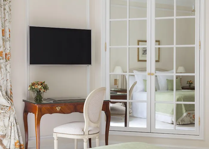 Le Bristol Paris, Oetker 호텔 파리