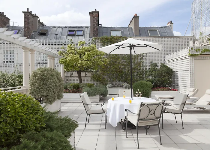 Le Bristol Paris, Oetker 5*