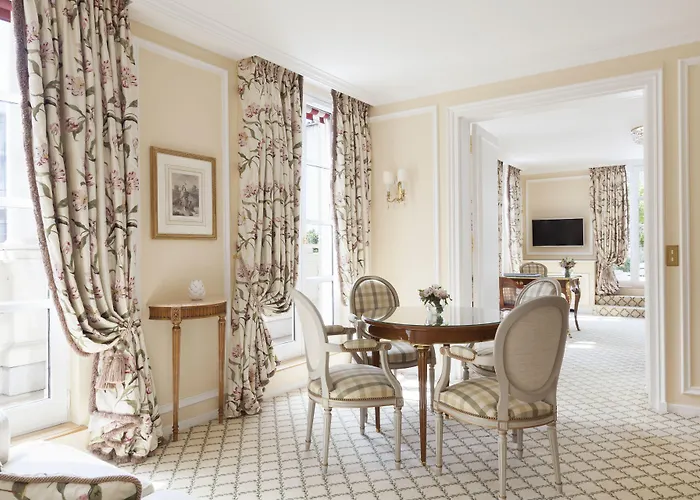 Le Bristol Paris, Oetker 호텔