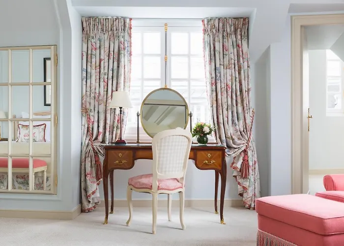 Le Bristol Paris, Oetker 호텔 파리