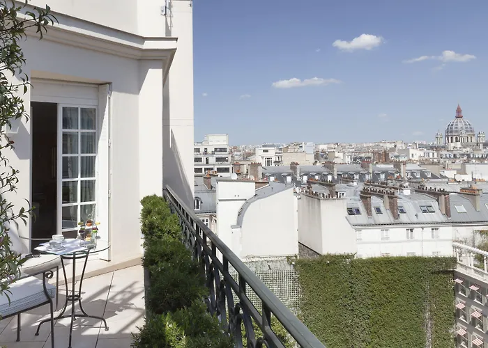 Le Bristol Paris, Oetker 호텔