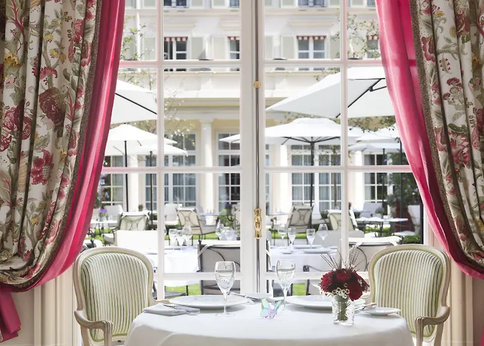 Le Bristol Paris, Oetker 호텔 파리