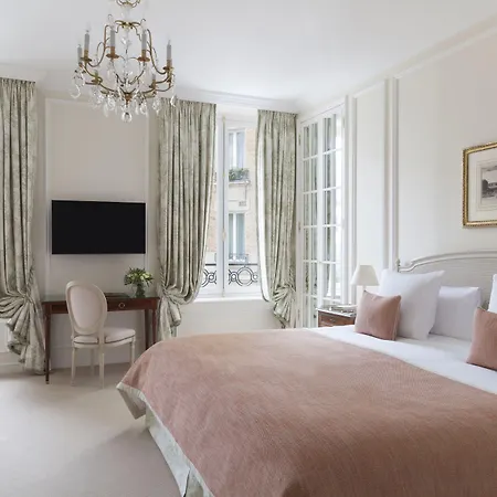 מלון Le Bristol Paris, Oetker 5*