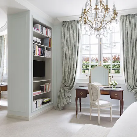Le Bristol Paris, Oetker מלון פריז